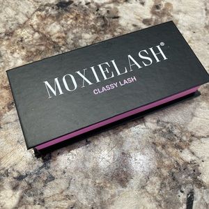 Moxie Lash Classy lashes + full sz magn eyeliner